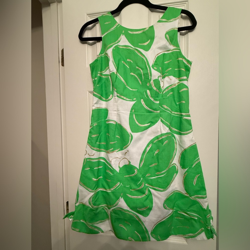 Lilly Pulitzer Delia Resort Green and White “Stinger”  Shift Dress - Size 2